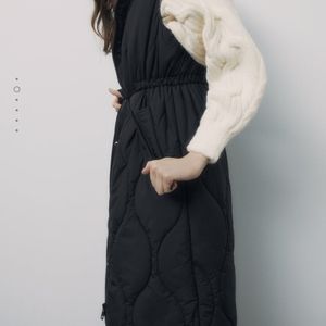 Water repellent puffer vest